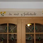 Haus Resi Staatz