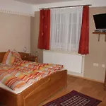 Homestay szállás Haus Resi *