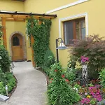 Haus Resi * Staatz